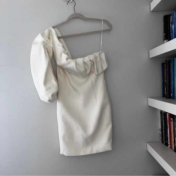 Bianca & Bridgett Camila Unique Ivory Mini Wedding dress size smalll - Picture 5 of 13